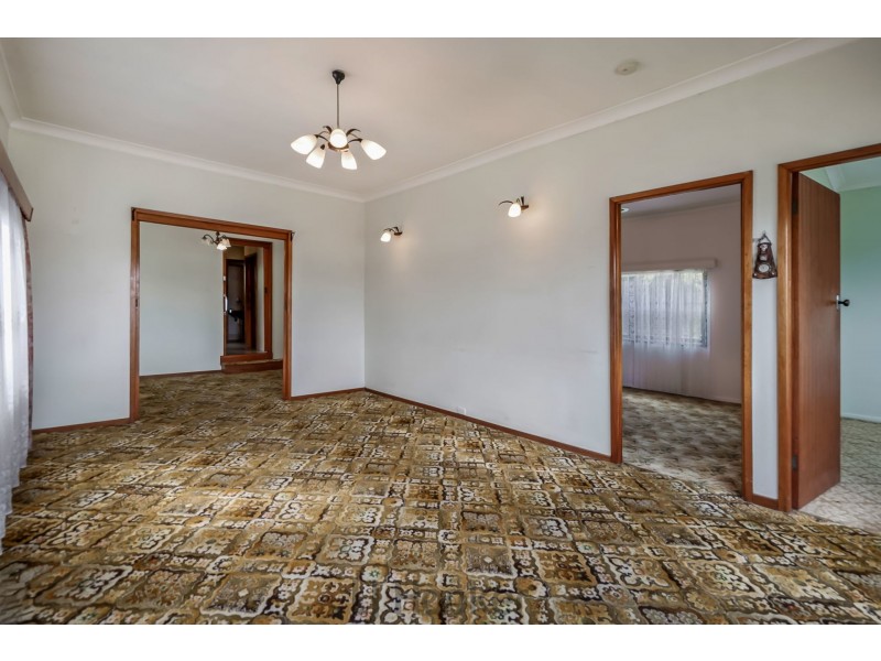 40 Bareki Road, Eleebana NSW 2282