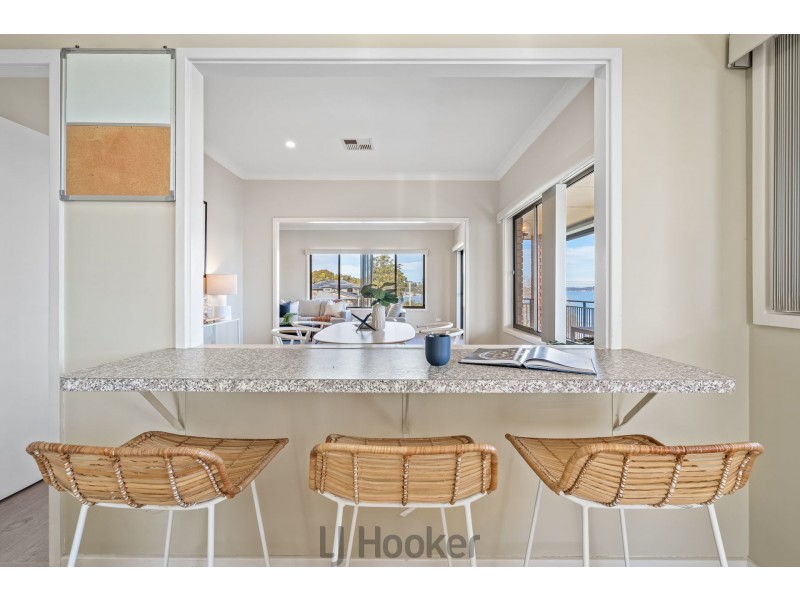 42 Bareki Road, Eleebana NSW 2282