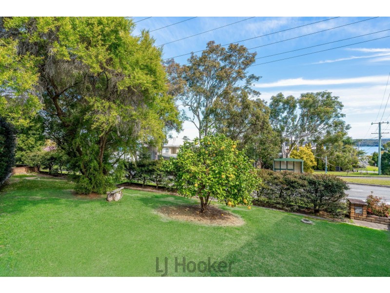 42 Bareki Road, Eleebana NSW 2282