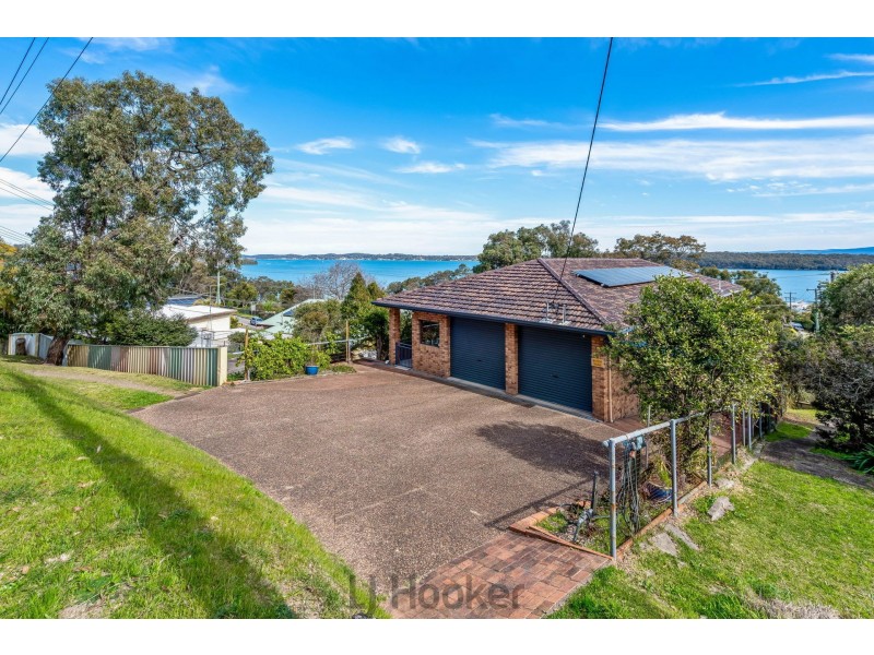 42 Bareki Road, Eleebana NSW 2282