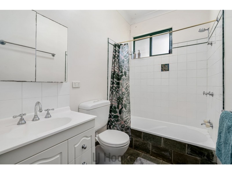 3 Jonathan Street, Warners Bay NSW 2282