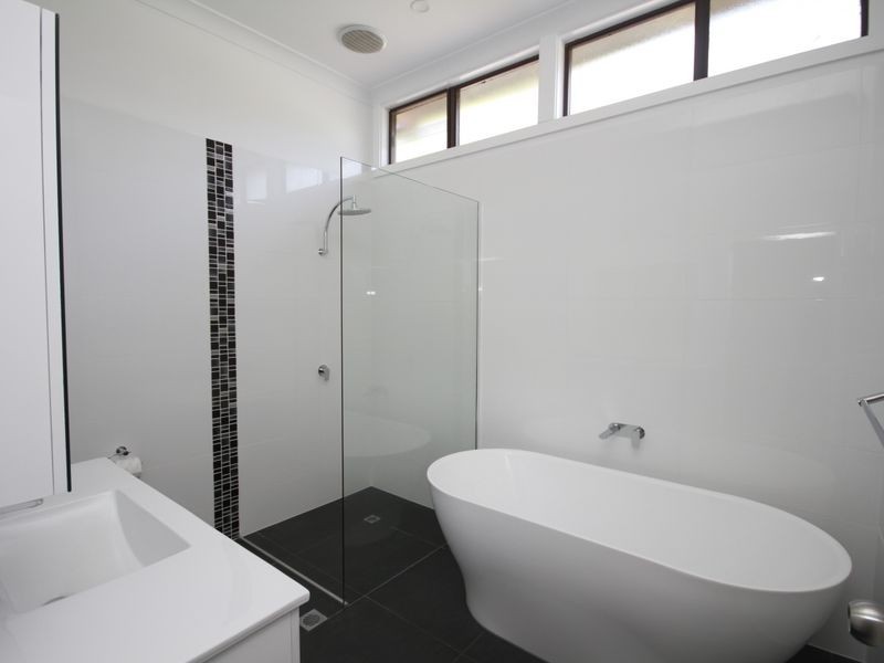 14 Rayford Street, Warners Bay NSW 2282