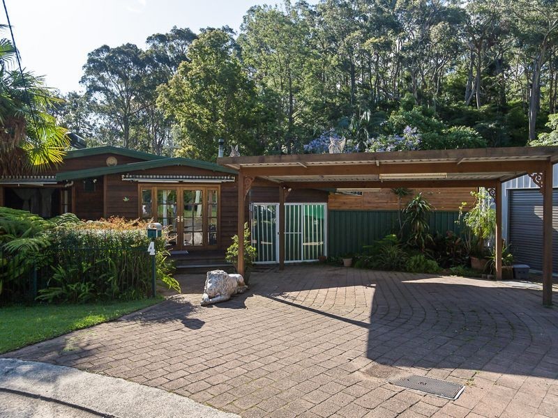 4 Coronation Street, Warners Bay NSW 2282