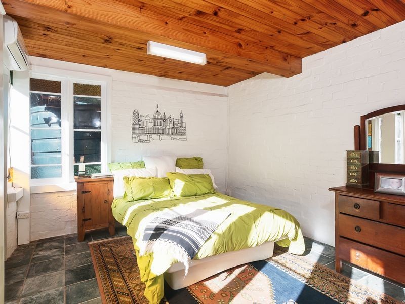 4 Coronation Street, Warners Bay NSW 2282