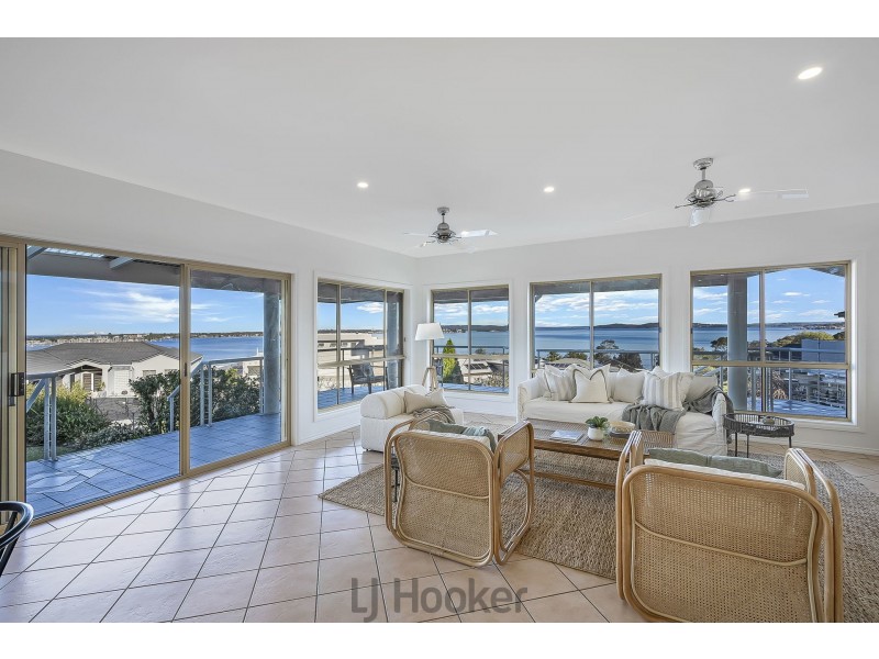 6 The Shores Way, Belmont NSW 2280