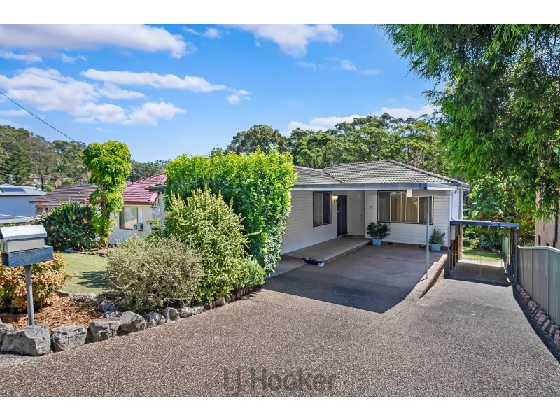 7 Christopher Avenue, Valentine NSW 2280