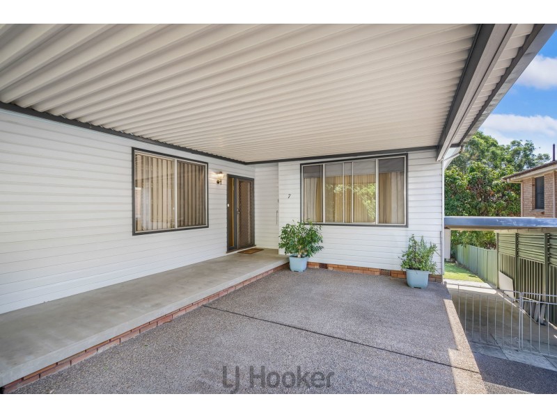 7 Christopher Avenue, Valentine NSW 2280