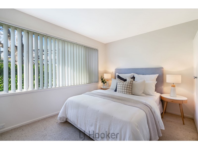 8 Barbara Street, Warners Bay NSW 2282