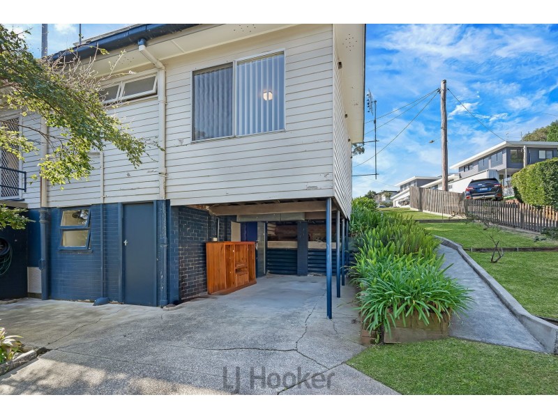 8 Barbara Street, Warners Bay NSW 2282