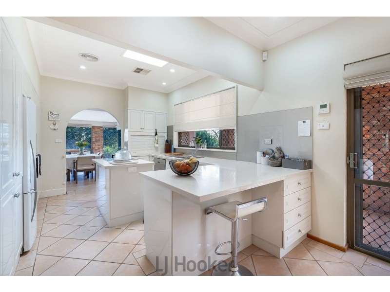 138 Cherry Road, Eleebana NSW 2282