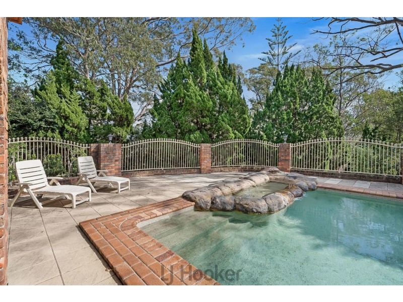 138 Cherry Road, Eleebana NSW 2282