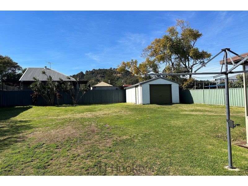 16 Albert Street, Speers Point NSW 2284
