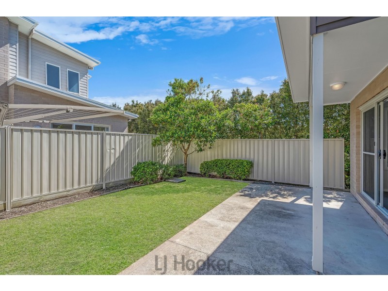 12/247 Warners Bay Road, Mount Hutton NSW 2290