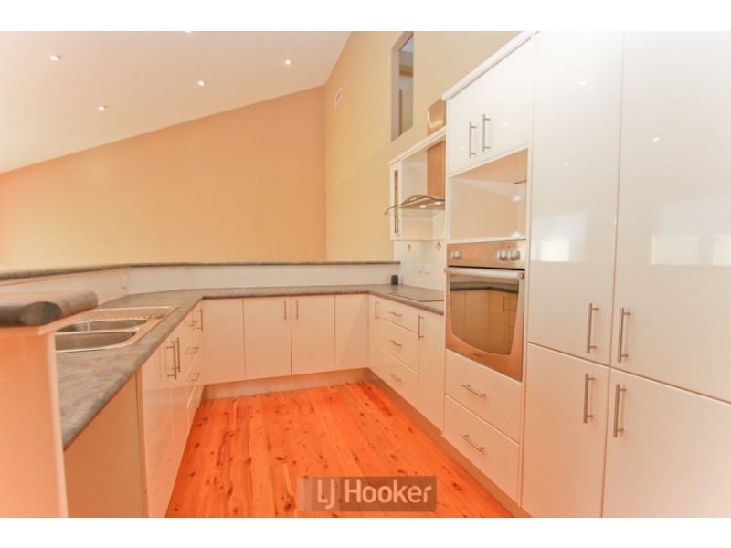 89 East Street, Warners Bay NSW 2282