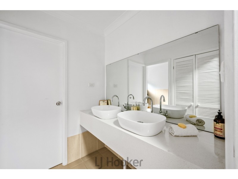 114 Auklet Road, Mount Hutton NSW 2290