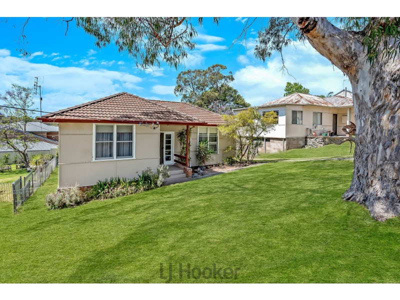 19 Leicester Avenue, Belmont North NSW 2280