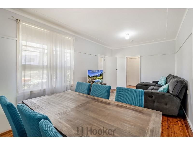 19 Leicester Avenue, Belmont North NSW 2280