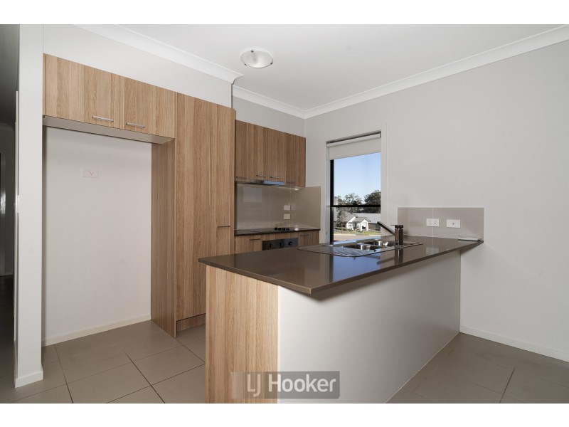 43 Bendeich Drive, North Rothbury NSW 2335