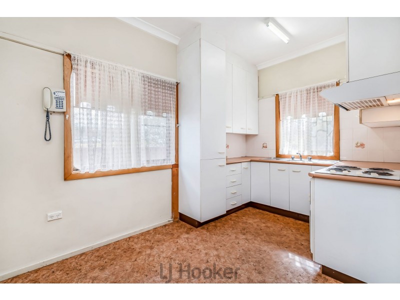 27 The Crescent, Gateshead NSW 2290