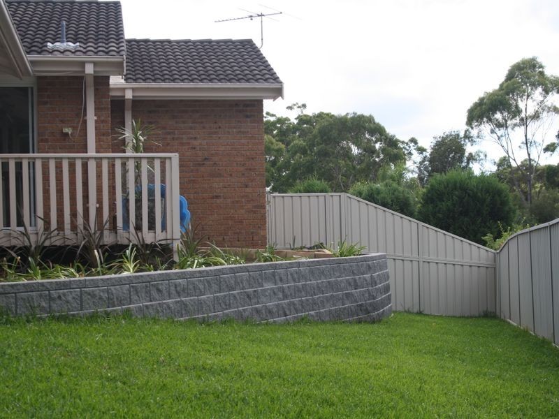 2 Excalibur Parade, Valentine NSW 2280