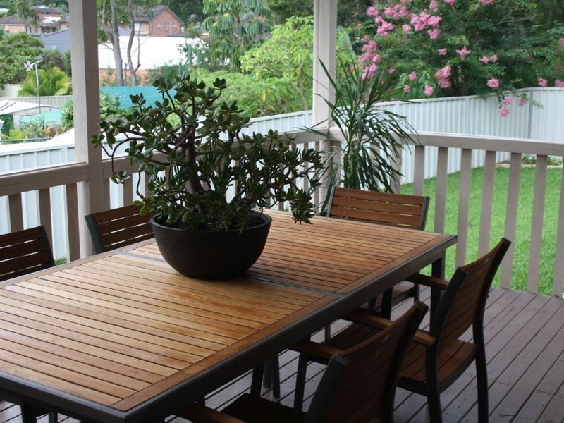 2 Excalibur Parade, Valentine NSW 2280