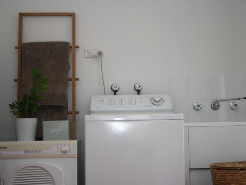 2 Excalibur Parade, Valentine NSW 2280