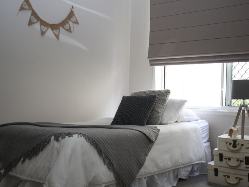 2 Excalibur Parade, Valentine NSW 2280