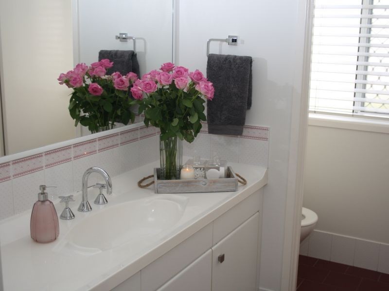 2 Excalibur Parade, Valentine NSW 2280