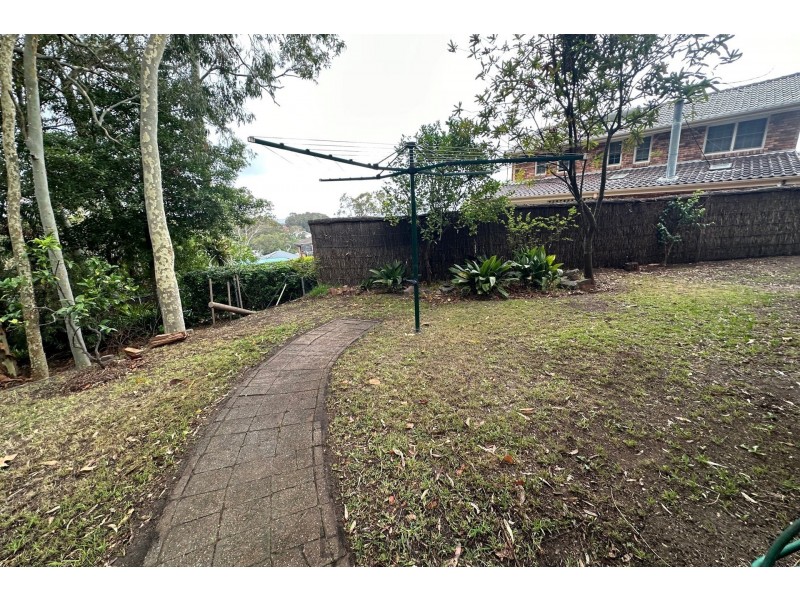 4 Kembla Close, Toronto NSW 2283