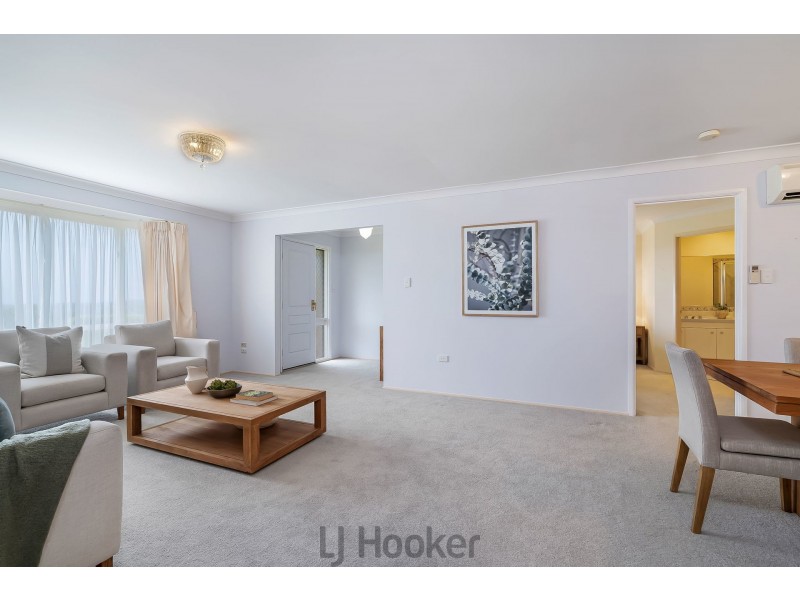 19 Outlook Close, Mount Hutton NSW 2290