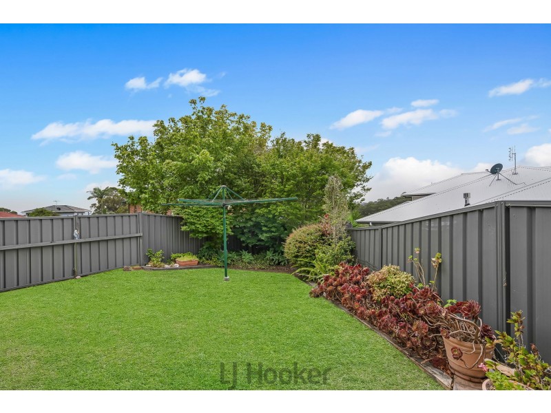 19 Outlook Close, Mount Hutton NSW 2290