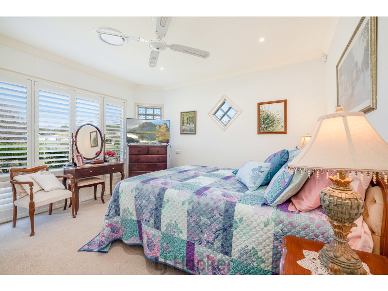 1 Wildwood Way, Valentine NSW 2280
