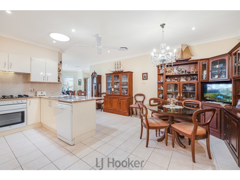 1 Wildwood Way, Valentine NSW 2280