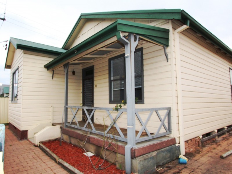 39 Valencia Street, Mayfield NSW 2304