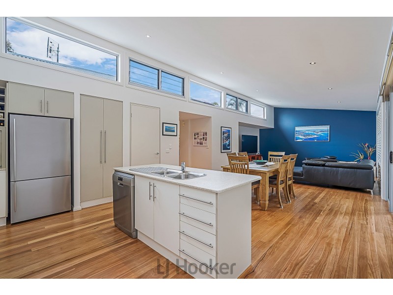 55 John Fisher Road, Belmont North NSW 2280