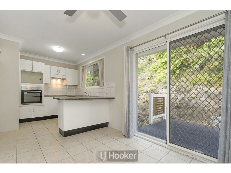 73 Alkrington Avenue, Fishing Point NSW 2283