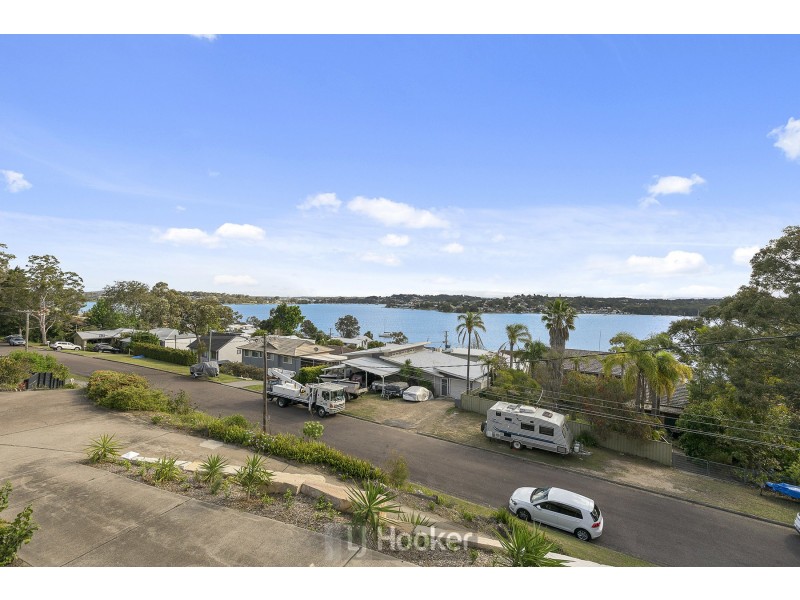 73 Alkrington Avenue, Fishing Point NSW 2283