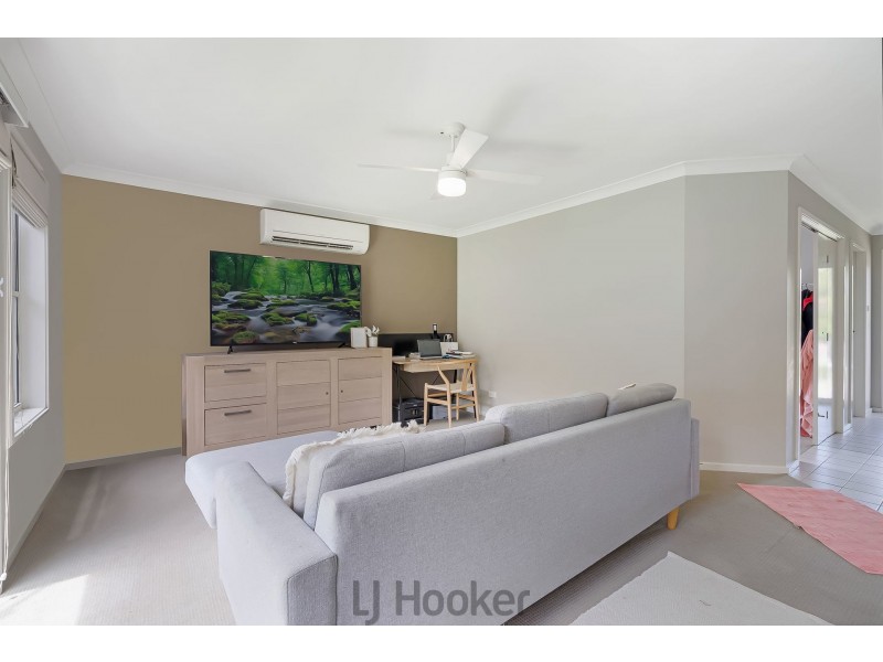31 Harmony Crescent, Mount Hutton NSW 2290