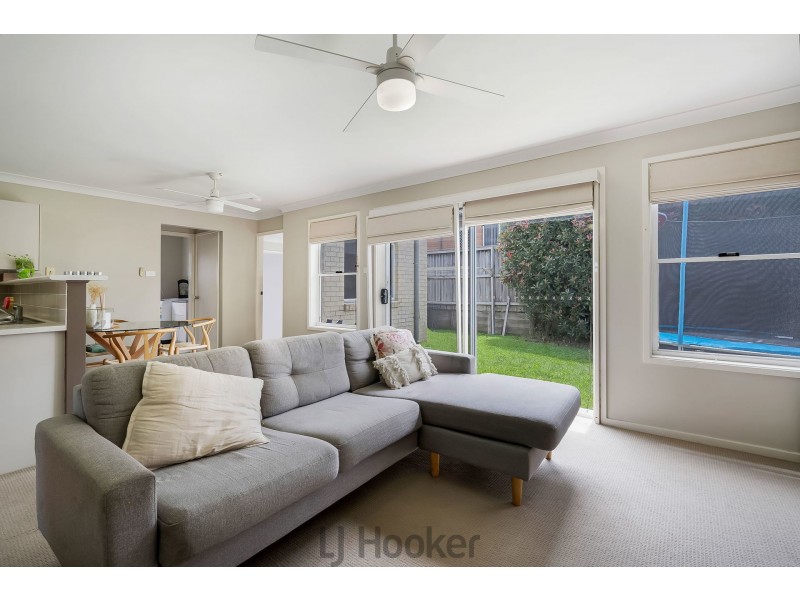 31 Harmony Crescent, Mount Hutton NSW 2290