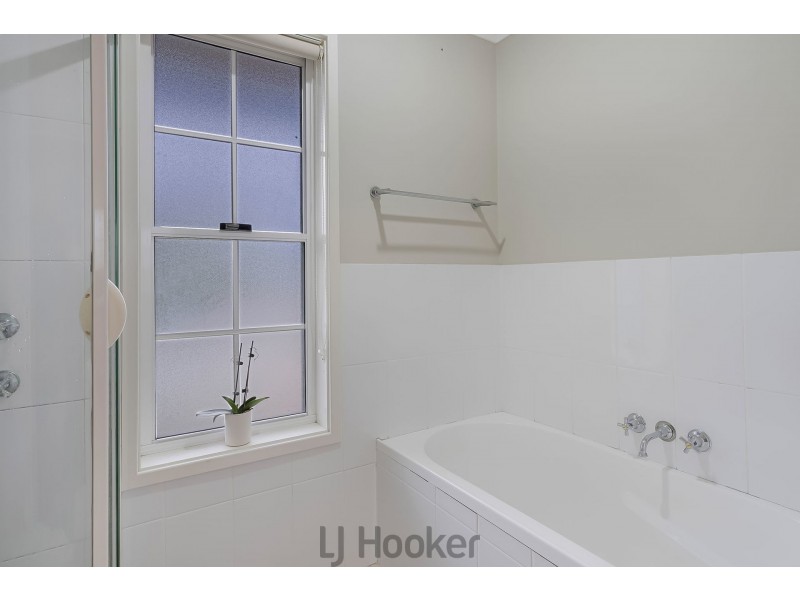 31 Harmony Crescent, Mount Hutton NSW 2290