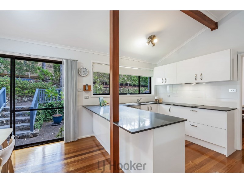 10 Leasingham Close, Eleebana NSW 2282