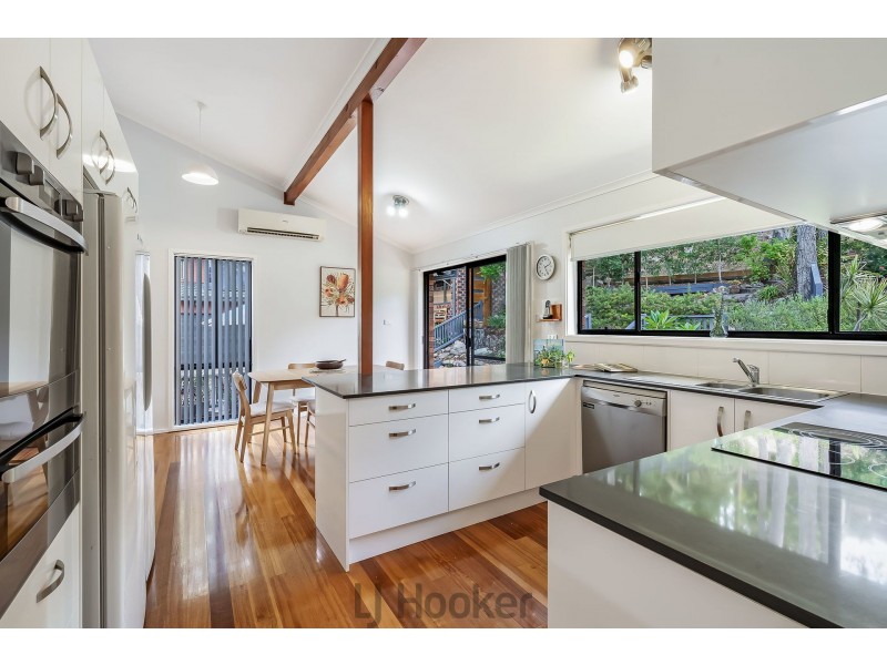 10 Leasingham Close, Eleebana NSW 2282