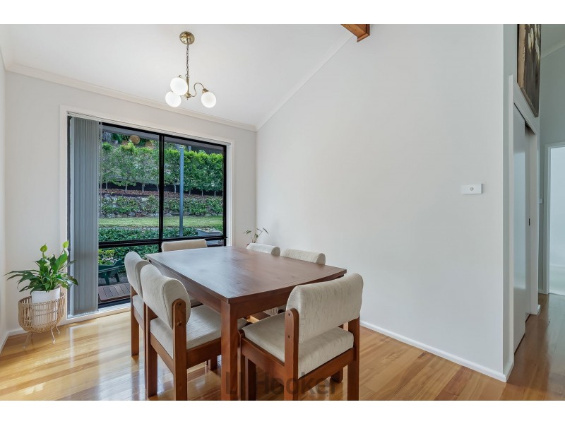 10 Leasingham Close, Eleebana NSW 2282