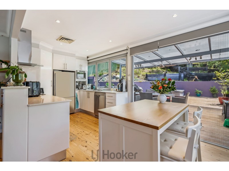 23 Delma Parade, Warners Bay NSW 2282
