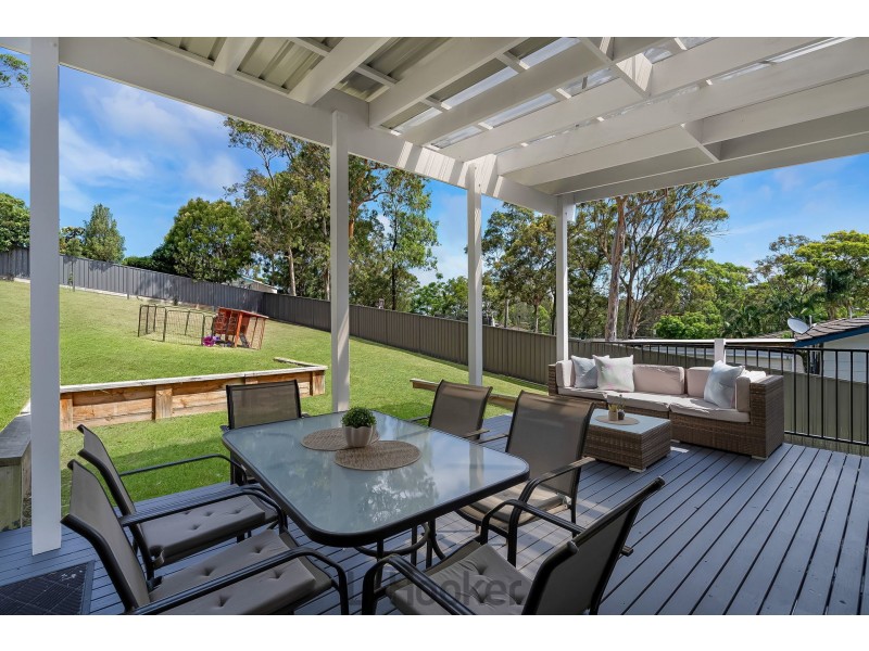 8 Quigley Road, Bolton Point NSW 2283