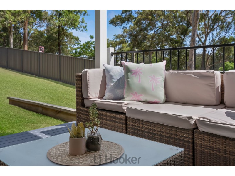 8 Quigley Road, Bolton Point NSW 2283