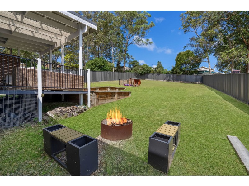 8 Quigley Road, Bolton Point NSW 2283