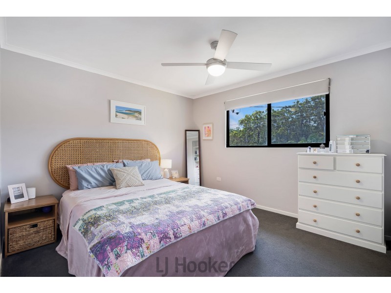 8 Quigley Road, Bolton Point NSW 2283