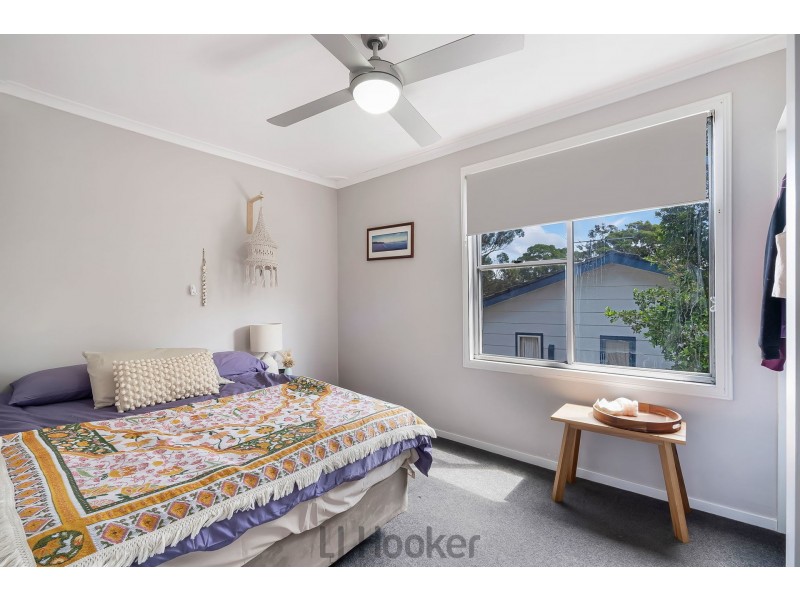 8 Quigley Road, Bolton Point NSW 2283