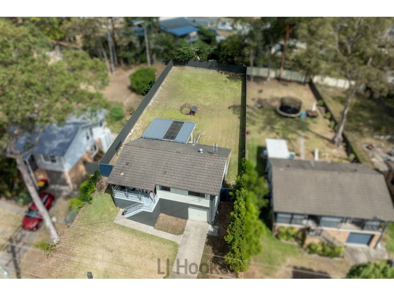 8 Quigley Road, Bolton Point NSW 2283